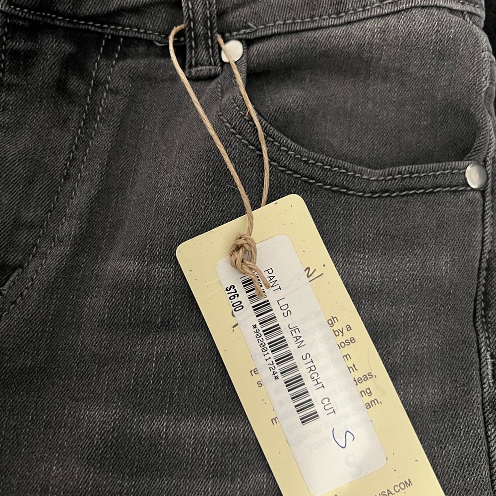 Jeans - Picture 3 of 4